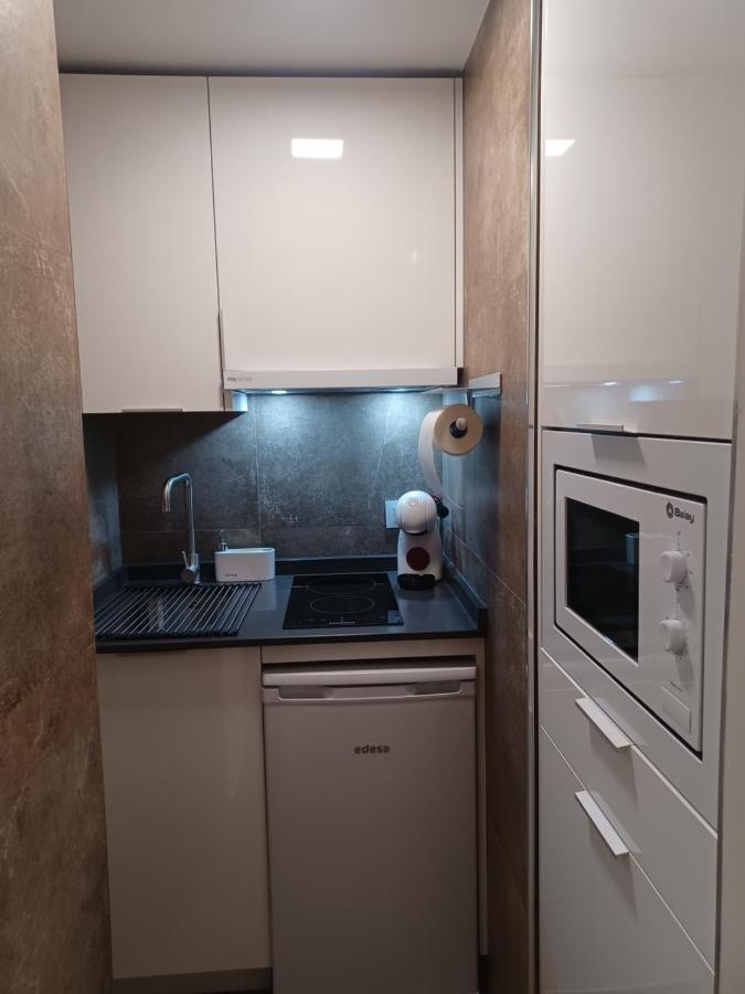 Apartamento Acogedor Junto A Calle Betis, Triana-Los Remedios Sevilla Kültér fotó