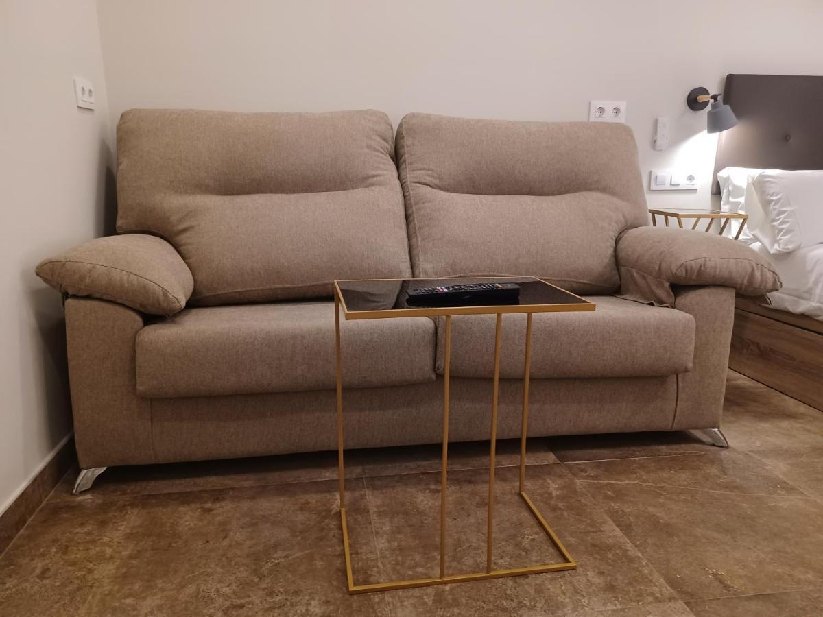 Apartamento Acogedor Junto A Calle Betis, Triana-Los Remedios Sevilla Kültér fotó